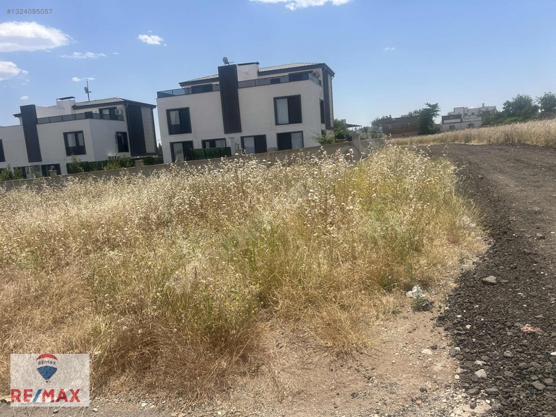 Sur Bağıvarda Şehir Merkezie Yakın Satılık İmarlı İfrazlı Arsa — fotoğraf 15