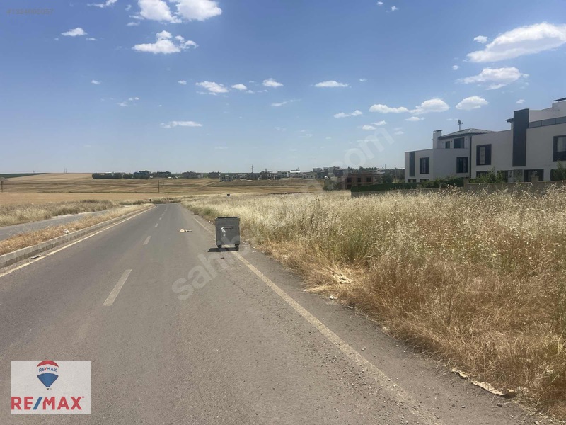 Sur Bağıvarda Şehir Merkezie Yakın Satılık İmarlı İfrazlı Arsa — fotoğraf 20