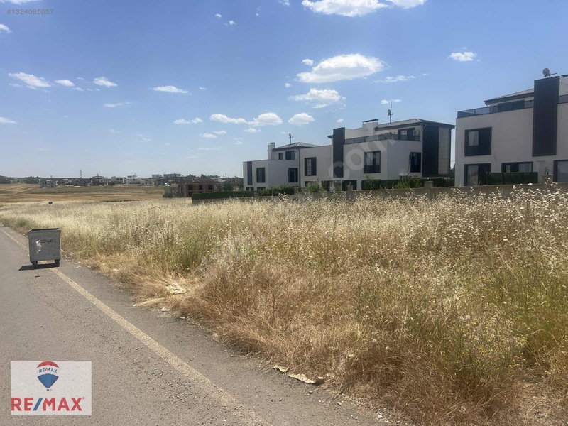 Sur Bağıvarda Şehir Merkezie Yakın Satılık İmarlı İfrazlı Arsa — fotoğraf 22