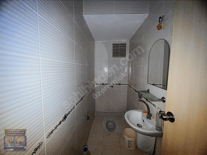 Uğur Mumcu Meydanında 2+1 D.gazlı Asansörlü Satılık Daire — fotoğraf 11