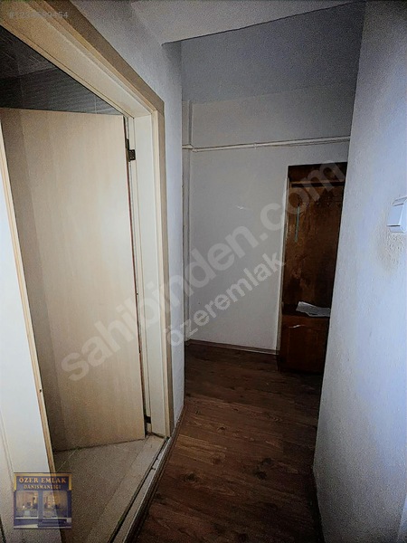Uğur Mumcu Meydanında 2+1 D.gazlı Asansörlü Satılık Daire — fotoğraf 16