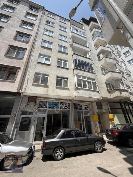 Uğur Mumcu Meydanında 2+1 D.gazlı Asansörlü Satılık Daire — fotoğraf 18