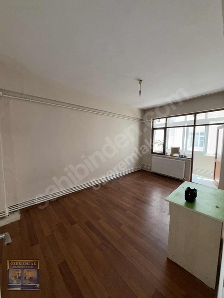 Uğur Mumcu Meydanında 2+1 D.gazlı Asansörlü Satılık Daire — fotoğraf 22