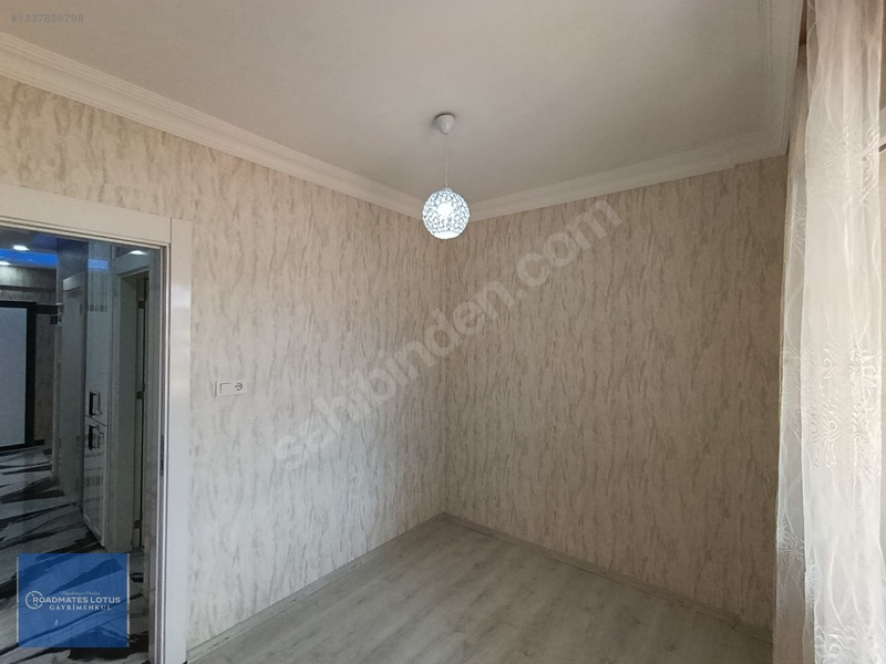 Beykent Birinci Etap Pazar Yerinin Yanında Satılık — fotoğraf 9