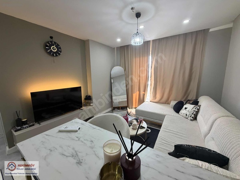 Merkezi Konumda Satılık Geniş 1+1 — fotoğraf 13