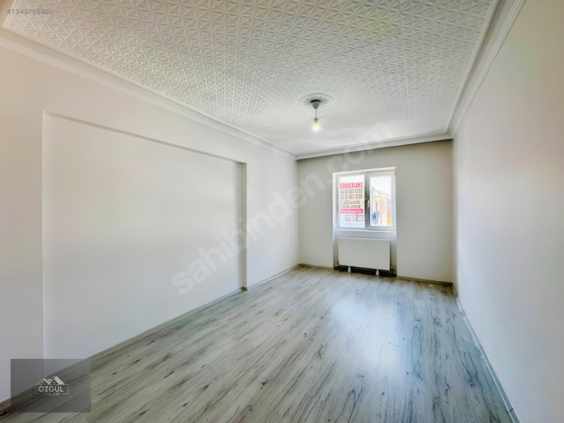 Özgül Emlak'tan Merkezde Ön Cephe Masrafsız Katta 3+1 Kiralık — fotoğraf 21