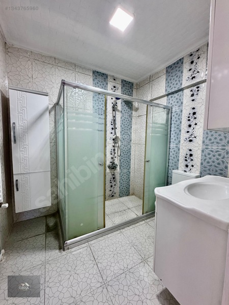 Özgül Emlak'tan Merkezde Ön Cephe Masrafsız Katta 3+1 Kiralık — fotoğraf 29