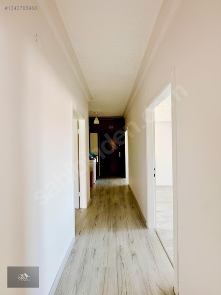 Özgül Emlak'tan Merkezde Ön Cephe Masrafsız Katta 3+1 Kiralık — fotoğraf 38