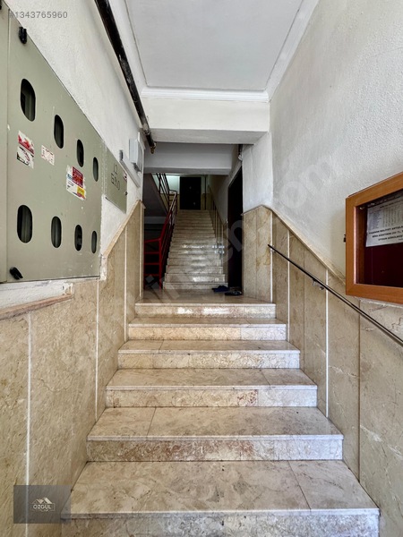 Özgül Emlak'tan Merkezde Ön Cephe Masrafsız Katta 3+1 Kiralık — fotoğraf 46