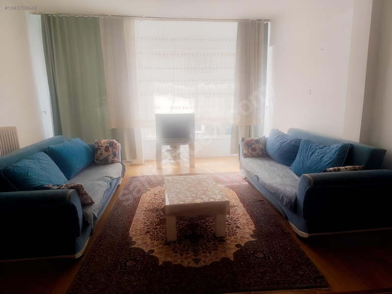 Bağlar Caddesi'nde Eşyalı 3+1 Daire - Kızılay Yakını