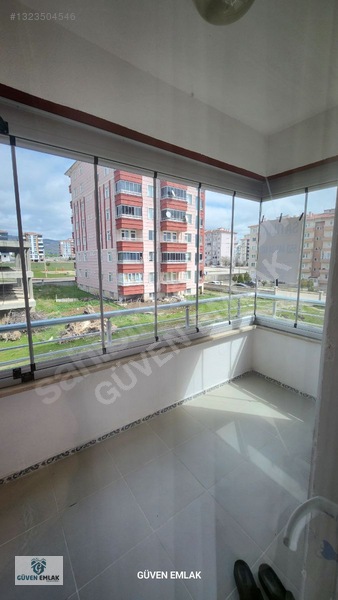 Güven Emlaktan M.sağır Atakule Sitesinde 4+1 Bakımlı Geniş Daire — fotoğraf 2