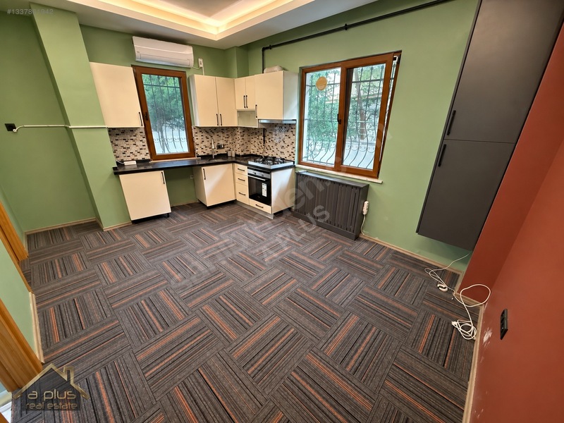 Ümraniye Tepeüstü Mah. Mükemmel Lokasyonda 2+1 Kiralık Daire — fotoğraf 3