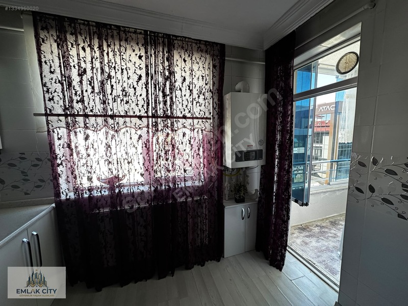 Meydan Manzaralı, Eşyalı Satılık 3+1 Daire (iş Yeri/konut) — fotoğraf 14