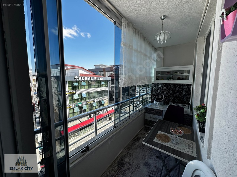 Meydan Manzaralı, Eşyalı Satılık 3+1 Daire (iş Yeri/konut) — fotoğraf 16