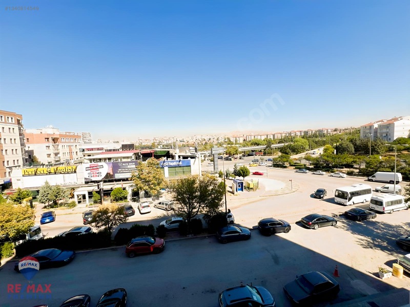 Batıkent (batı Merkez) Metro Karşısında 3+1 Satılık Daire — fotoğraf 22