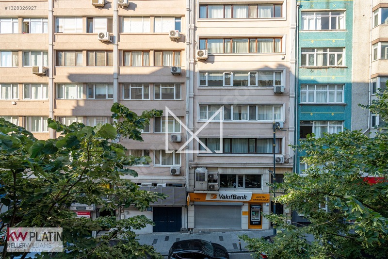 Ergenekon Caddesi Geniş Cepheli Asansörlü Satılık Ara Kat Daire — fotoğraf 15