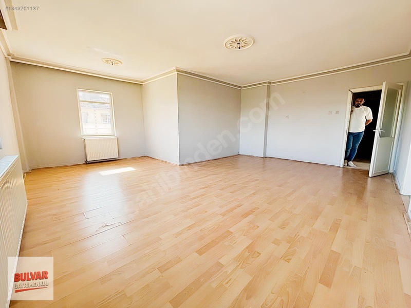 Bulvar'dan Merkezi Konum Masrafsız Kiralık 3+1 Daire — fotoğraf 14