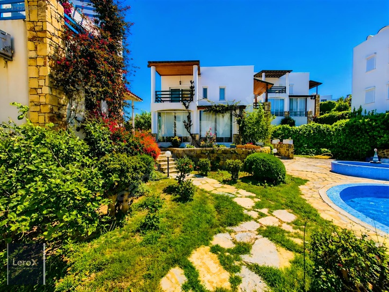Bodrum Gümüşlük'te Havuzlu Site İçinde Müstakil Fırsat Villa — fotoğraf 2