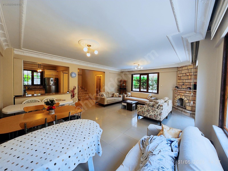 Geniş, Tam Müstakil, Denize Sıfır Sitede, 4+1 Satılık Villa — fotoğraf 4