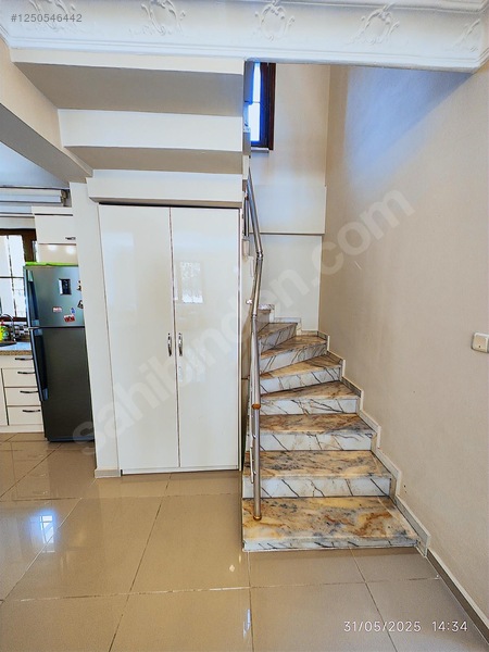Geniş, Tam Müstakil, Denize Sıfır Sitede, 4+1 Satılık Villa — fotoğraf 9