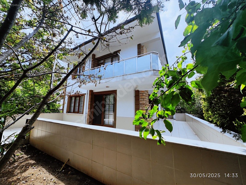Geniş, Tam Müstakil, Denize Sıfır Sitede, 4+1 Satılık Villa — fotoğraf 34