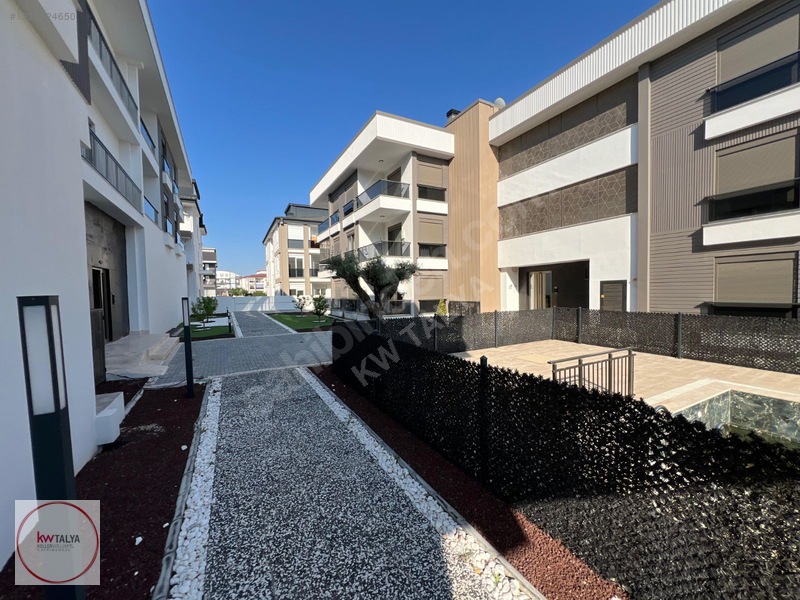 Üniversite Ve Hastane Yakını Havuzlu Kapalı Otoparklı 1+1 Daire — fotoğraf 2