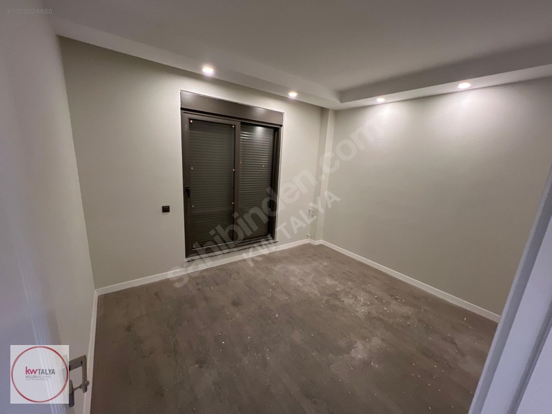 Üniversite Ve Hastane Yakını Havuzlu Kapalı Otoparklı 1+1 Daire — fotoğraf 11