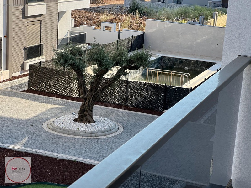 Üniversite Ve Hastane Yakını Havuzlu Kapalı Otoparklı 1+1 Daire — fotoğraf 16
