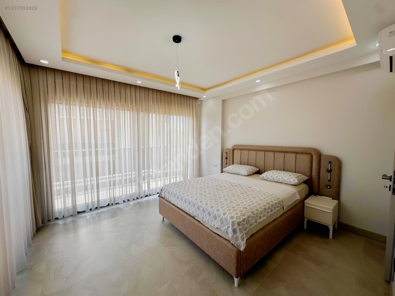 Kadriye'de Özel Havuzlu 3+1 Sıfır Lüx Yapı Kiralık Villa — fotoğraf 4