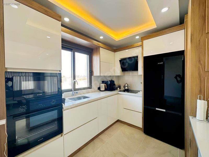 Kadriye'de Özel Havuzlu 3+1 Sıfır Lüx Yapı Kiralık Villa — fotoğraf 14