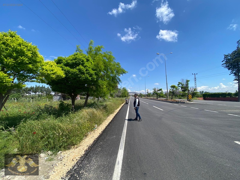 Kavuşturan Emlak Gümrük Yolu 5612 M Bağ Evlik Harika Lokasyon