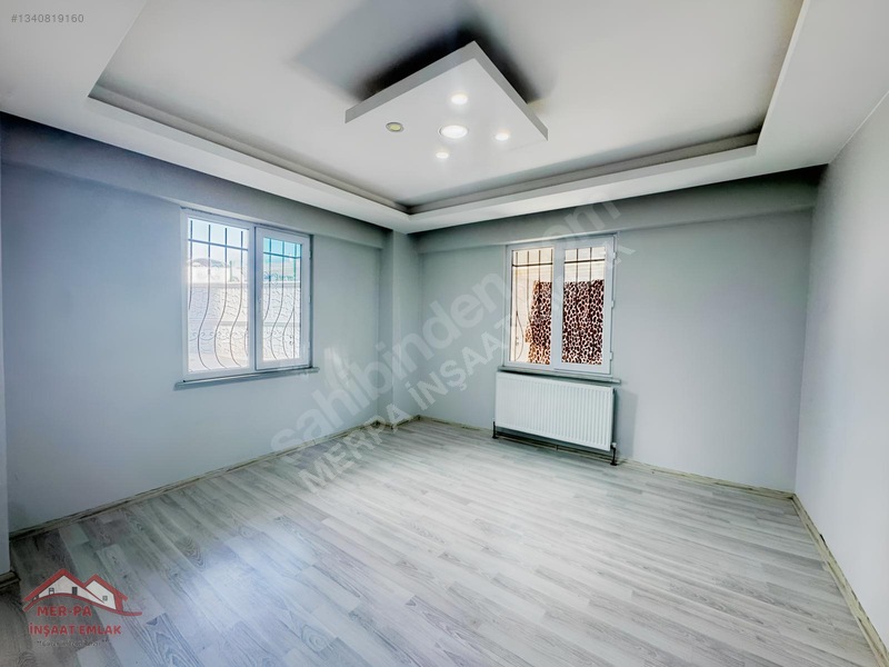 Merpa'dan / İstasyon Mah'de/ Oturuma Hazır/ Kombili/ 3+1 Daire. — fotoğraf 2