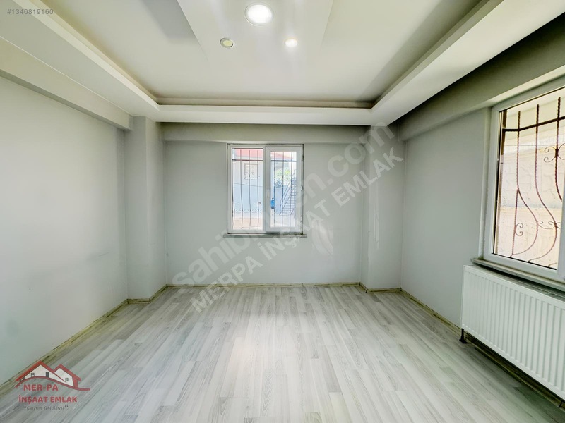 Merpa'dan / İstasyon Mah'de/ Oturuma Hazır/ Kombili/ 3+1 Daire. — fotoğraf 3
