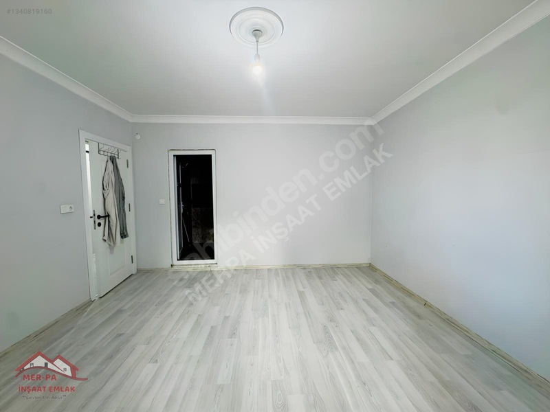Merpa'dan / İstasyon Mah'de/ Oturuma Hazır/ Kombili/ 3+1 Daire. — fotoğraf 5