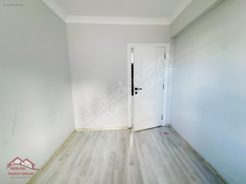 Merpa'dan / İstasyon Mah'de/ Oturuma Hazır/ Kombili/ 3+1 Daire. — fotoğraf 11