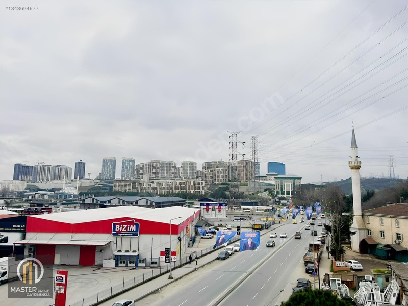 Cadde Üzerinde Metro Yanı Başında,geniş 3+1 Daire — fotoğraf 12