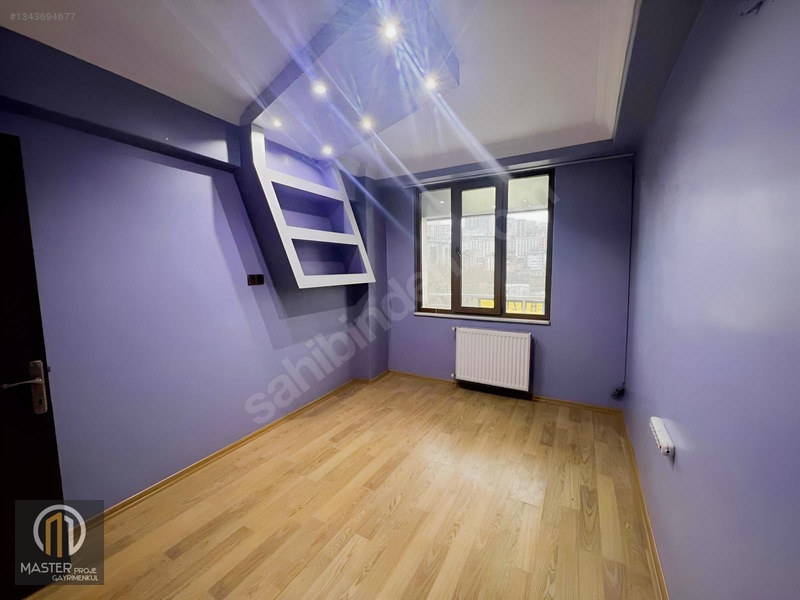 Cadde Üzerinde Metro Yanı Başında,geniş 3+1 Daire — fotoğraf 19