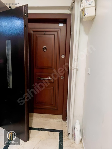 Cadde Üzerinde Metro Yanı Başında,geniş 3+1 Daire — fotoğraf 22
