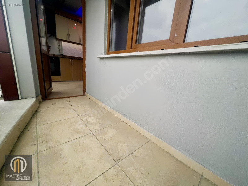 Cadde Üzerinde Metro Yanı Başında,geniş 3+1 Daire — fotoğraf 23