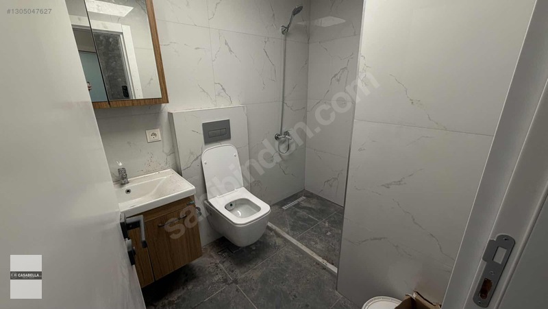2+1 Net 70m2 Giriş Havuzlu Full Yapılı Daire — fotoğraf 13