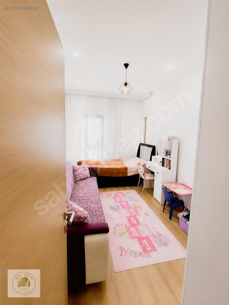 Beykent Satılık 2+1 Renkli Ev — fotoğraf 9