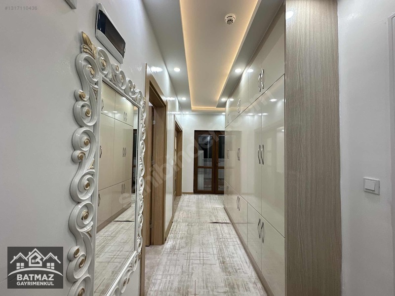 Beykent Renkli Evler'de Özel Bahçeli Ebeveyn Banyolu 3+1 Daire ! — fotoğraf 4