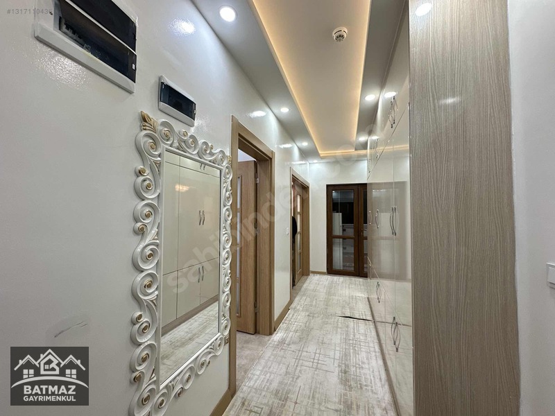 Beykent Renkli Evler'de Özel Bahçeli Ebeveyn Banyolu 3+1 Daire ! — fotoğraf 5