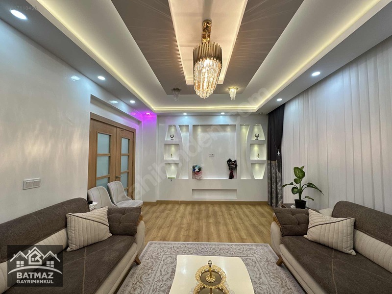 Beykent Renkli Evler'de Özel Bahçeli Ebeveyn Banyolu 3+1 Daire ! — fotoğraf 28