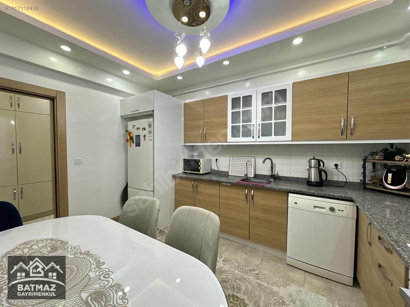 Beykent Renkli Evler'de Özel Bahçeli Ebeveyn Banyolu 3+1 Daire ! — fotoğraf 31