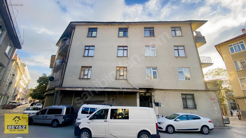 Çarşı Merkezi Konumda 3+1 Satılık Daire — fotoğraf 2