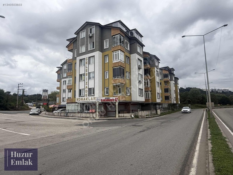 Karşıyaka'Da Eşyalı/Eşyasız Kiralık 2+1 Daire - 80M²