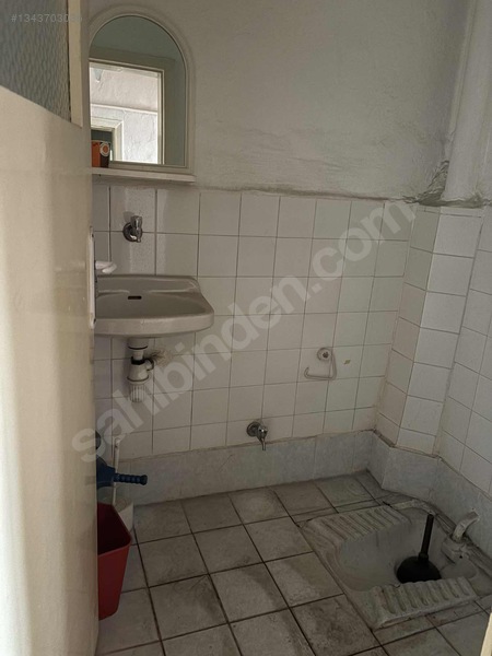 Cumhuriyet Mahallesi Çarşı Merkezde 3+1 — fotoğraf 7