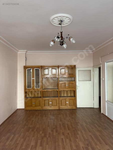 Cumhuriyet Mahallesi Çarşı Merkezde 3+1 — fotoğraf 13