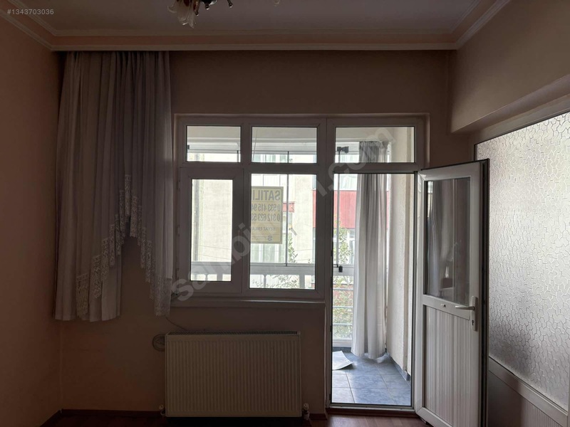 Cumhuriyet Mahallesi Çarşı Merkezde 3+1 — fotoğraf 18
